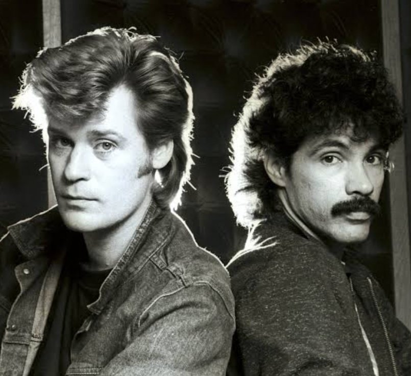 nekonekonekomu's tweet photo. 【#本日の選曲🎧️】
#Gino(#The_Manager)
#Daryl_Hall_and_John_Oates
男性デュオと言えば私の中では「ホール・アンド・オーツ」と「Wax」が最高峰🫰✨
どちらも大好きではありますが、メジャーなのは「ホール・アンド・オーツ」かな?🤔
↓続く https://t.co/7jMJHV7buT