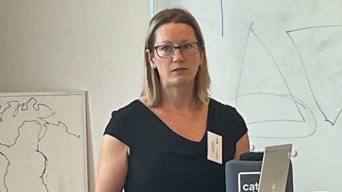 ChallengesForum's tweet photo. "Offensive use of force have negatively impacted the civilian population in Somalia” says @LGelot Assoc. Prof, @Forsvarshogsk. at #ResearchDay23 , presenting findings, soon to be presented in a Research Brief co-published by us, @FBAFolke &amp; @Forsvarshogsk

More on this at #CAF23! https://t.co/rZwHxCS6Cx