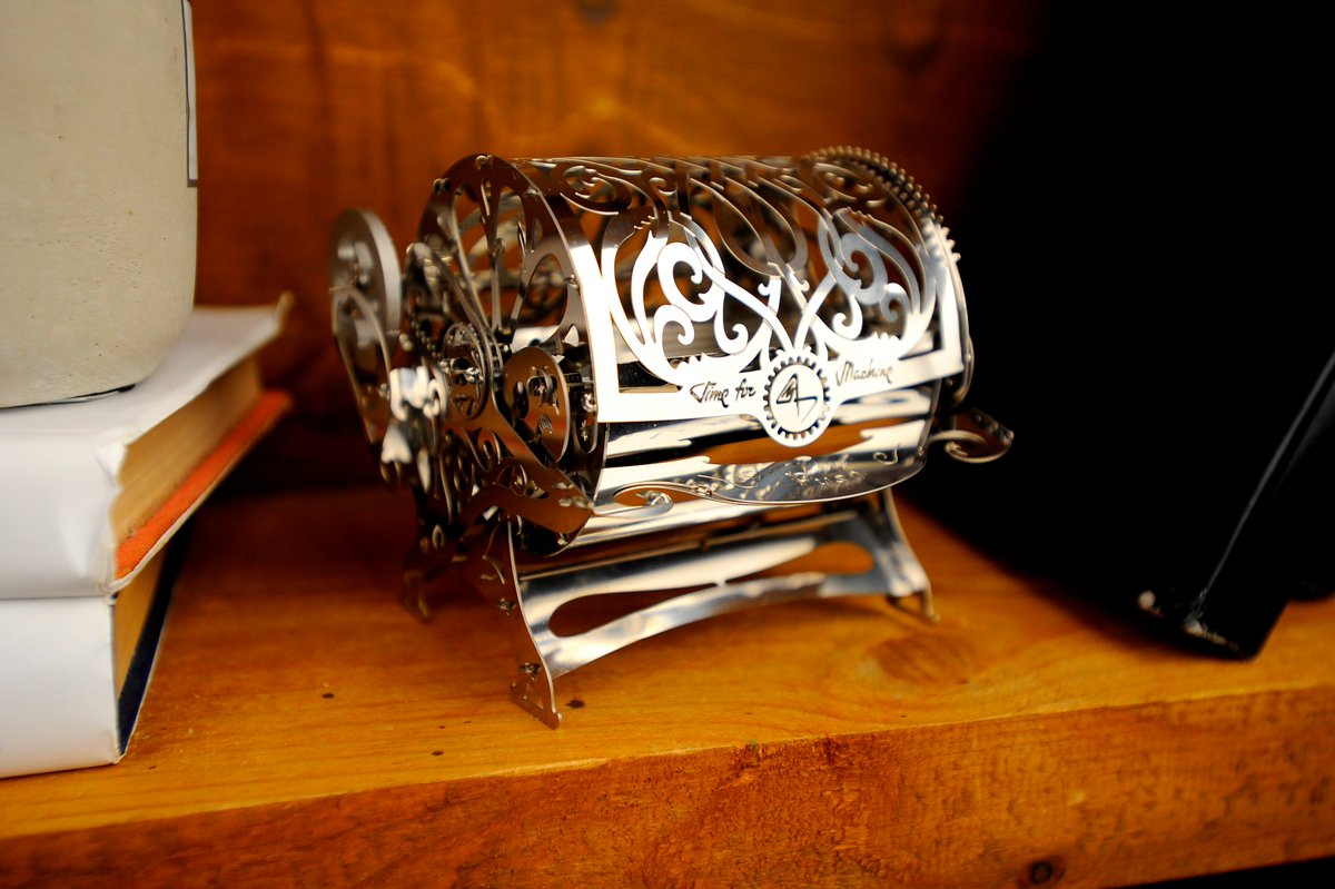 Time4machine_de's tweet image. Lass dich von der Magie der Mechanik verzaubern und teile diesen Beitrag, um deine Freunde und Gleichgesinnten zu inspirieren! 💫 von @Time4machine_de
time4machine.de/products/gorge…
#time4machine #Mechanik #DIY #GorgeousGearbox #Kreativität #Technikliebe