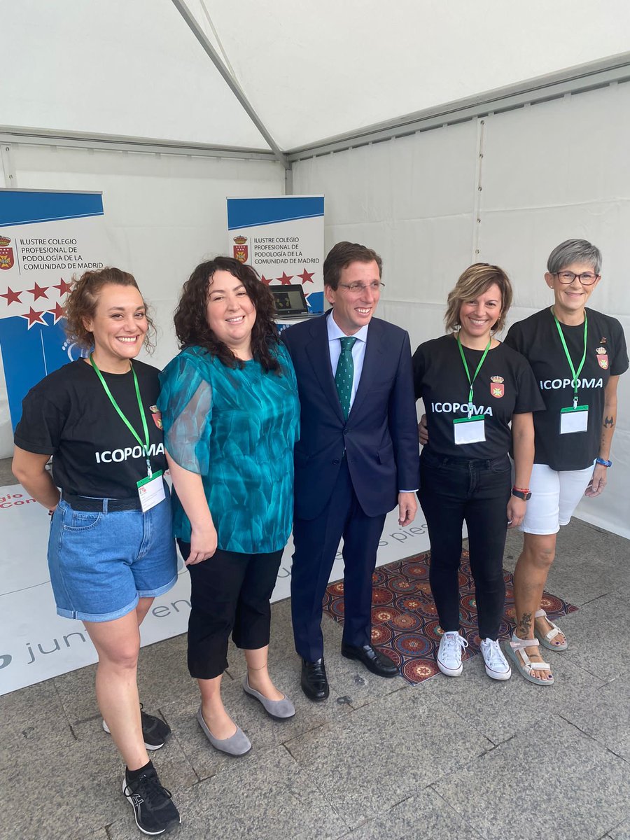 🚶‍♂️🙏 ¡Hoy en Plaza de Colón, Madrid! Únete a la celebración del Día de las Profesiones con el ilustre colegio profesional de Podologia , <a href="/Copomadrid/">ICOPOMA</a> el compromiso social y difusión de la profesión para su integración en la sanidad pública <a href="/UICMadrid/">Unión Interprofesional de la Comunidad de Madrid</a>