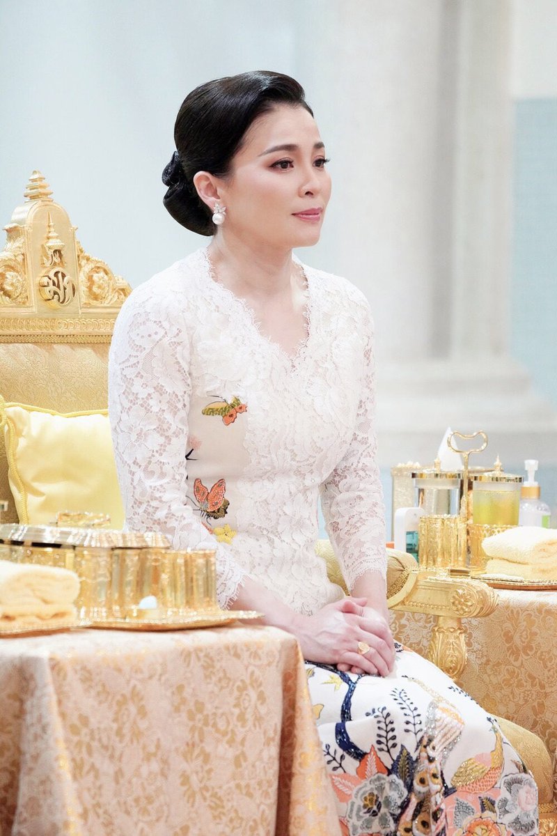 สมเด็จแม่สวยที่สุดเลยค้าบ ทรงพระเจริญค้าบ 
🙏💜☺️
#พระราชินีสุทิดา
ขอบคุณเจ้าของรูปคับ