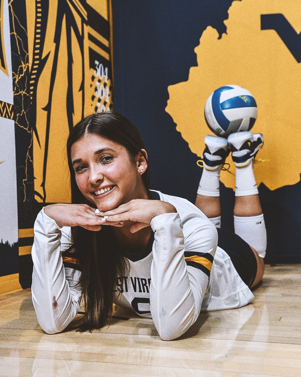 Happy birthday, <a href="/camilla_covas/">Cam</a> 🎉

We hope you enjoy your special day!

#HailWV