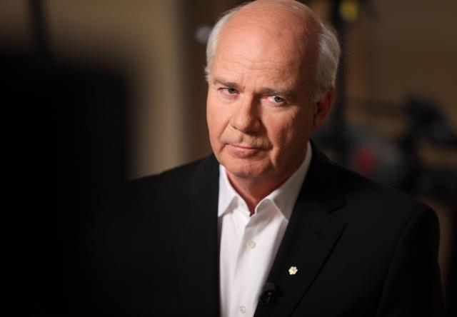 A $100,000 gift from esteemed journalist Peter Mansbridge will endow a new scholarship, the Peter Mansbridge Investigative Writing Award, to be awarded annually to a student in the second year of the Master of Journalism Program or MFA, Nonfiction stream: ow.ly/3j8o50PQCaQ