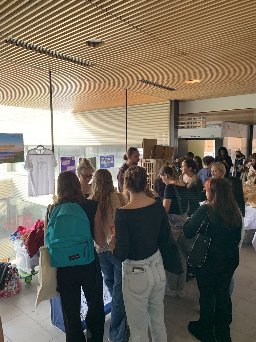 PPoplimont's tweet photo. Merci aux étudiants ainsi qu'aux organisateurs et services présents à #TVDC
@universitereims https://t.co/TX4xG0PGdB
