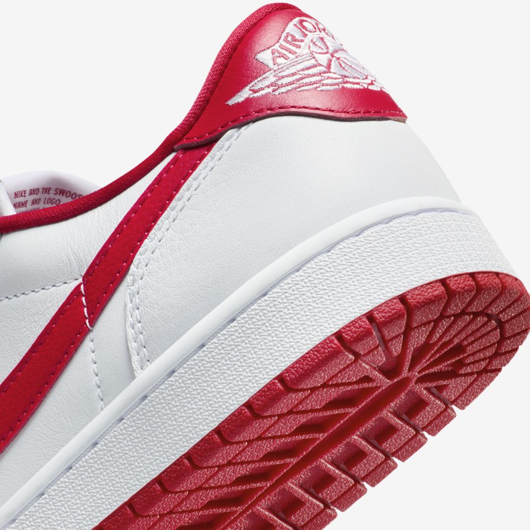 J23app's tweet image. Official Images: Jordan 1 Retro Low OG "White/University Red"