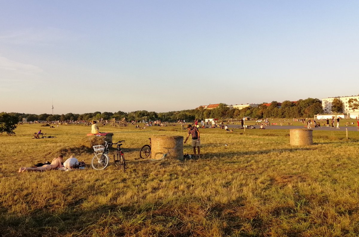 Das inzwischen wertvollste Wahrzeichen Berlins. Wer das #THF bebauen will, hat es nicht verstanden.