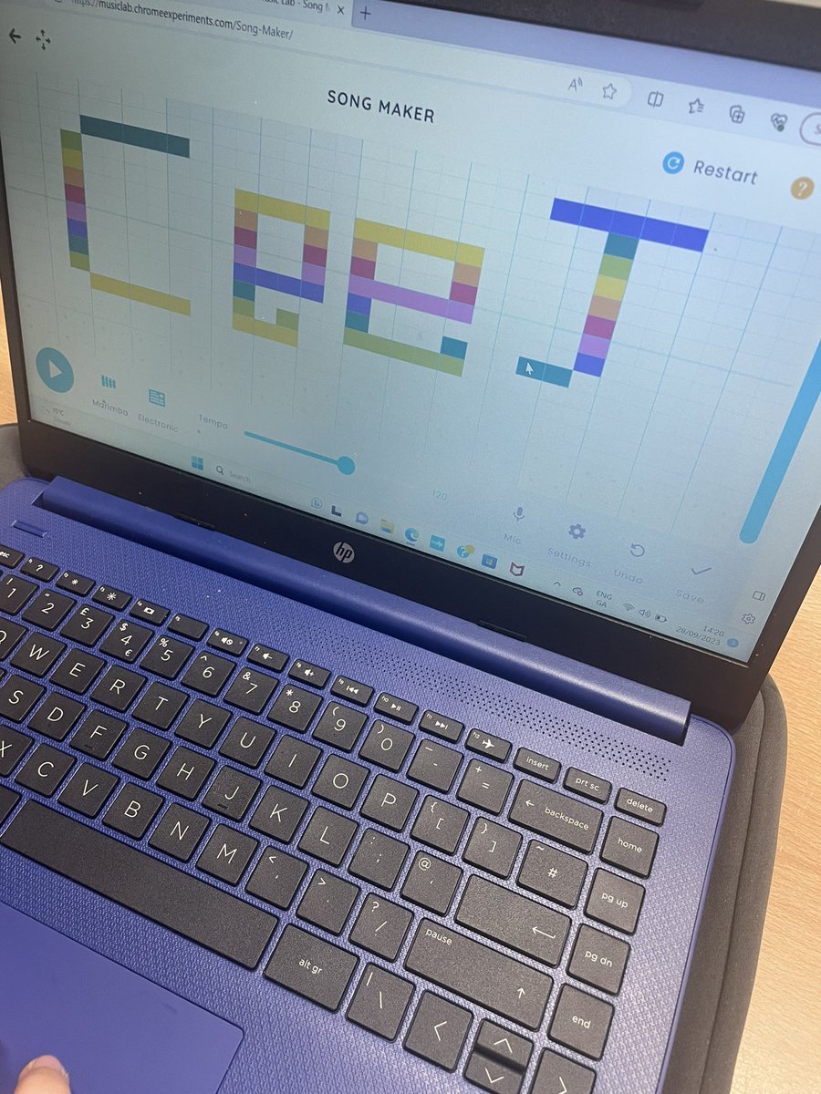 mik1's tweet photo. 1st yrs being creative using Chrome Music lab today. Simple intro to using tech in music. #musicteacher #jcmusic https://t.co/z02yIfhywN