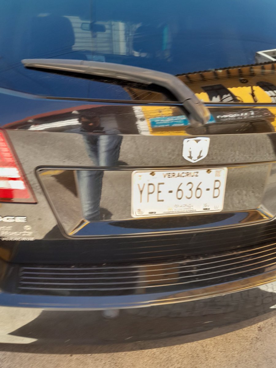 Este #gandalla siempre obstaculiza el espacio para que las personas pasen, Clavijero casi llegando a Juárez <a href="/ssptransitover/">Tránsito SSP Veracruz</a>