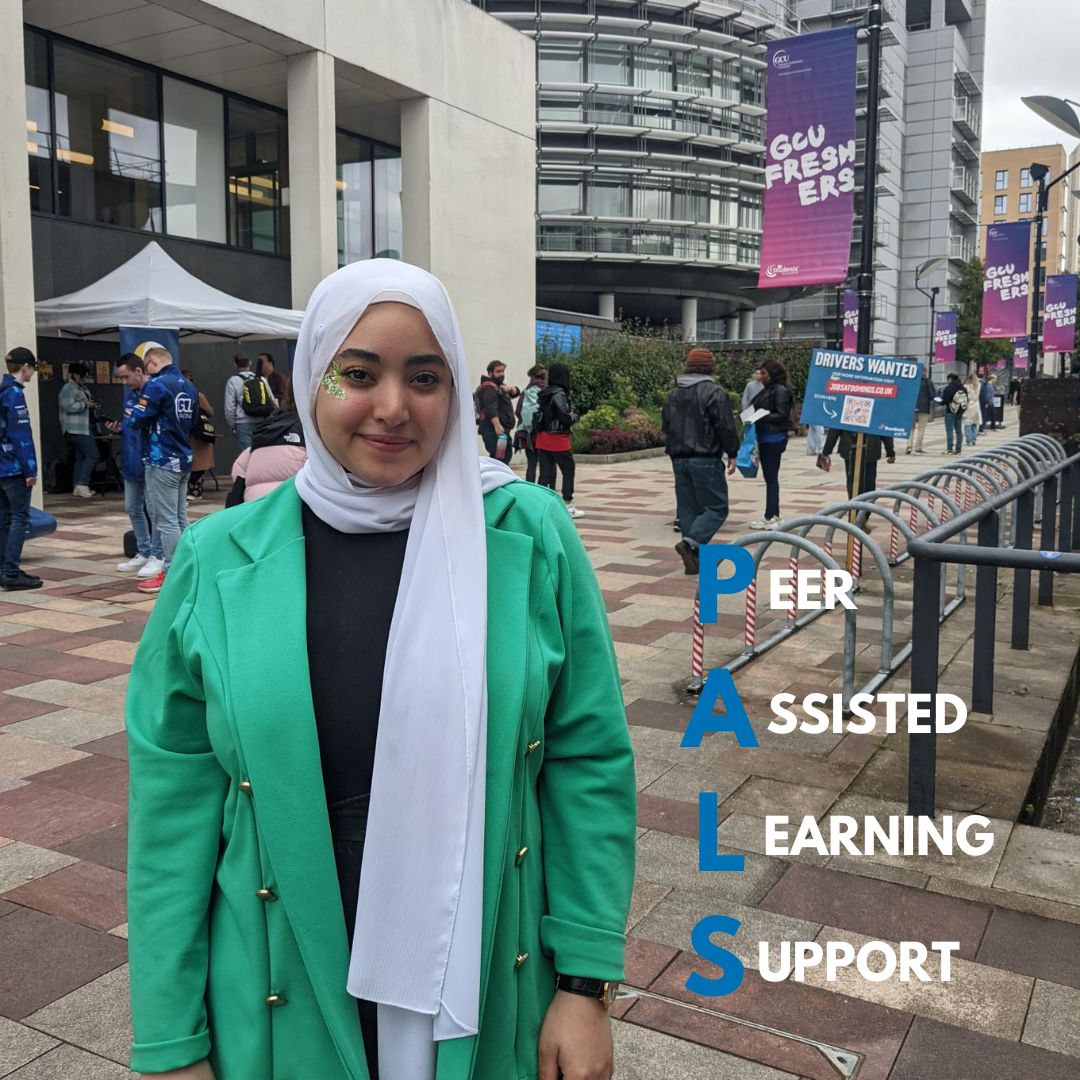 Meet Rawan, a 3rd year Psychology student and Senior PAL for Peer Assisted Learning Support (PALS) ☺️ PALS puts you into a WhatsApp group with other new students from your course, as well as Senior PALS who's role is to provide help and advice relating to your course 🗣 🔽