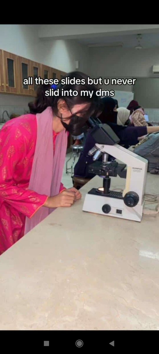 datcreativegirl's tweet image. A Rizz for your laboratory work partner crush 🤭😂.
Drop Rizz according to your profession

#RiZZ #workdate