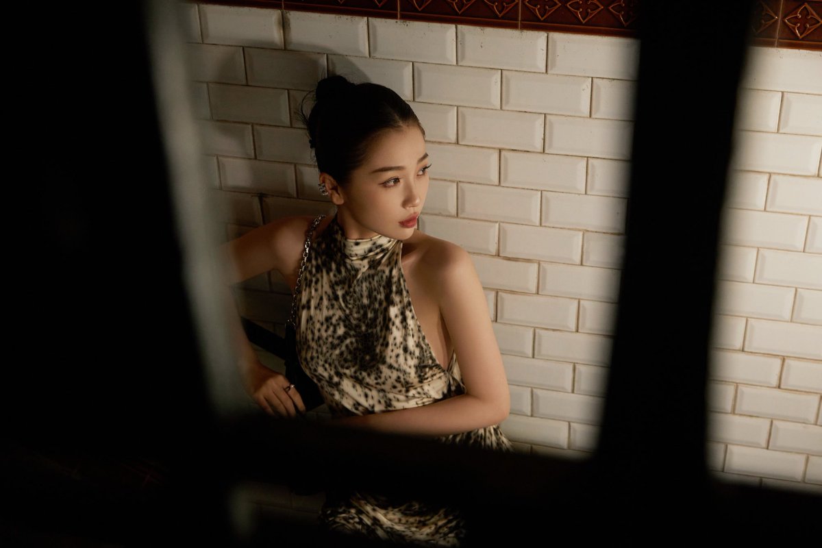 TrangHan_1518's tweet photo. Beautiful girl 

ESTHER YU IN PARIS @Givenchy
#GivenchySS24xEstherYu
#EstherYu
#ParisFashionWeek
#GivenchySS24
#虞书欣 https://t.co/1W0koMdvmv