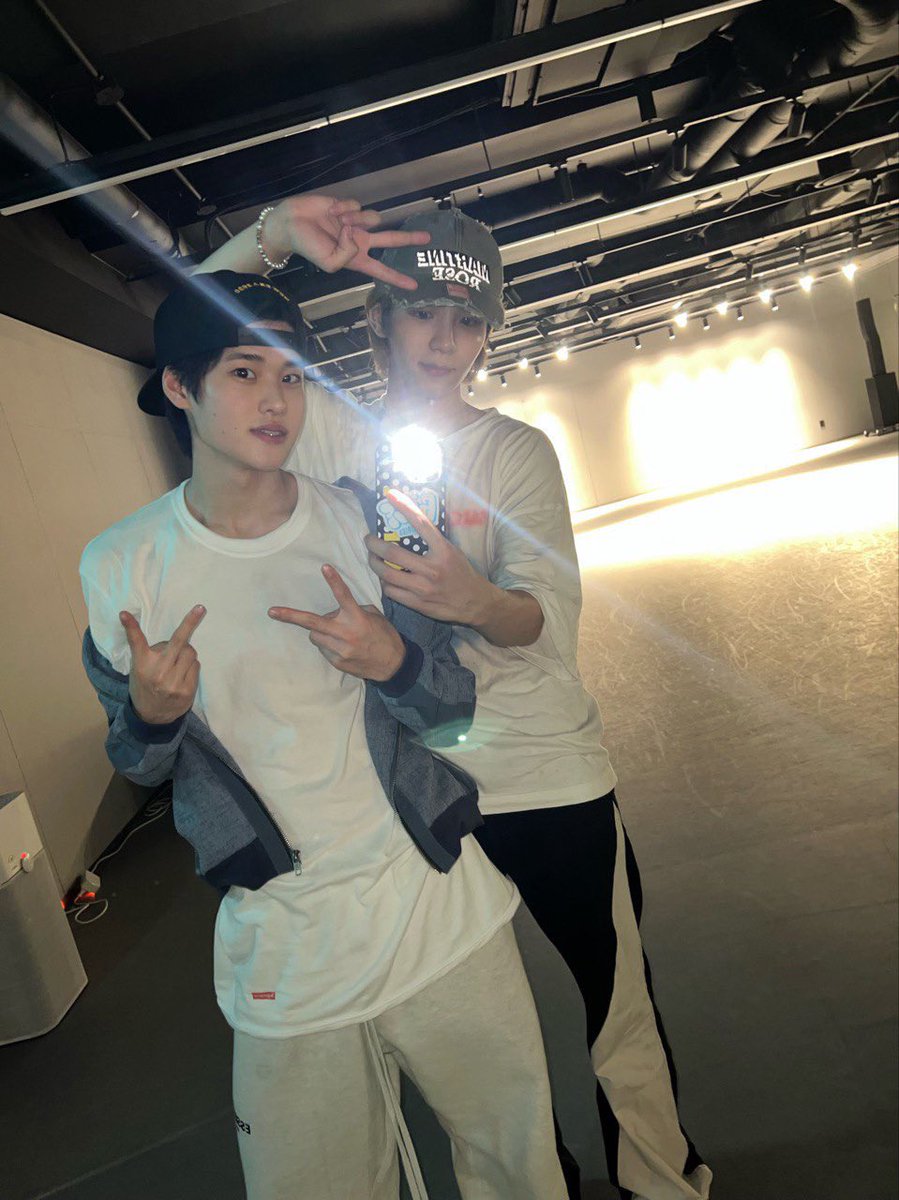 riizepics's tweet photo. 💂‍♂️🌟 https://t.co/rYBMxHZwNl
