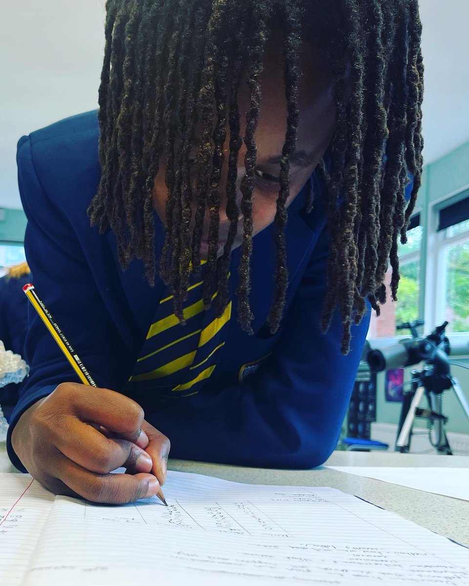 Bedstone College tweet media