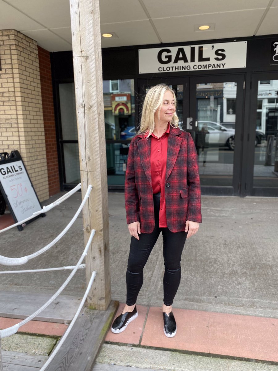 NEXTClothingCo's tweet photo. Gillian is sporting an ensemble by Tribal.
Come check out the arrivals for fall at GAILβs Clothing Company.
#gailsclothingcompany #lovedowntownstjohns #fallarrivals https://t.co/Gshj0LdMZe