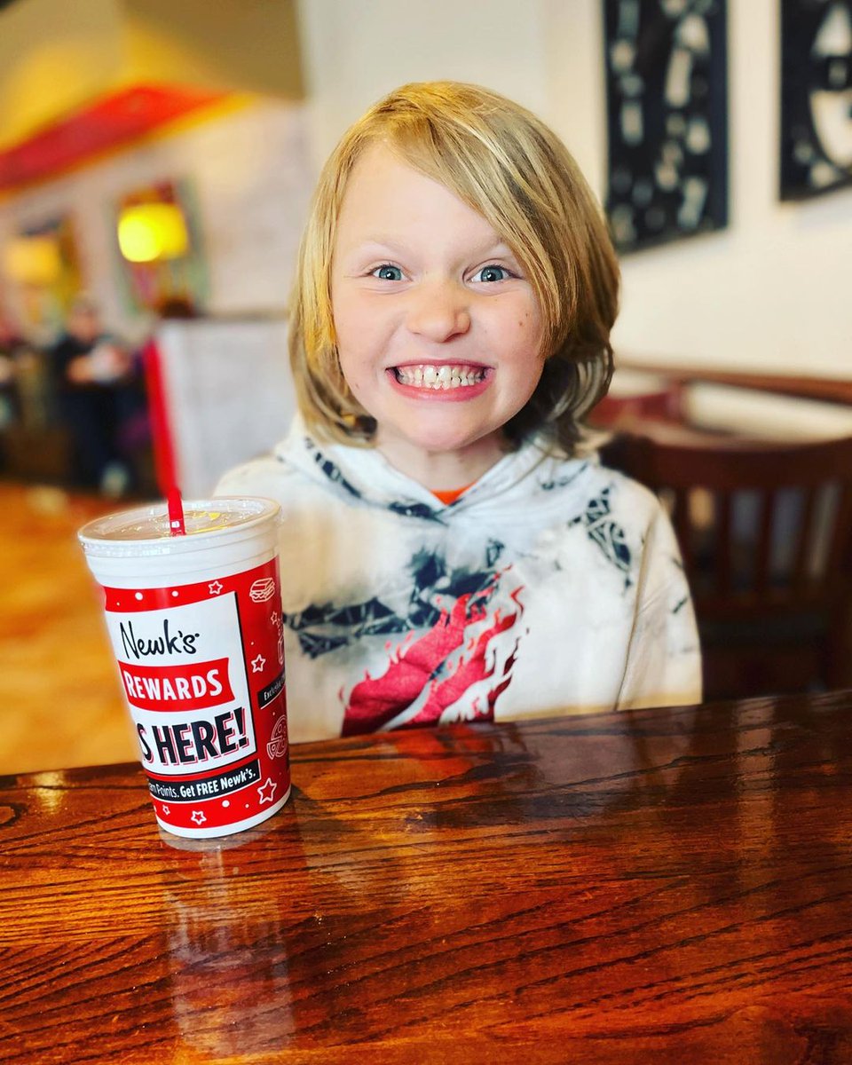Newks's tweet image. When they say you can go to Newk’s for the third time this week😁
📸: @colebclinton