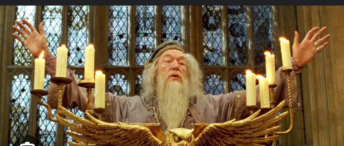 lamotheadventur's tweet photo. It’s a sad day in the world of wizardry as we mark the passing of a legend. #dumbledor #harrypotter #Legend #RIP #michaelgambon https://t.co/SjCDyexc0u