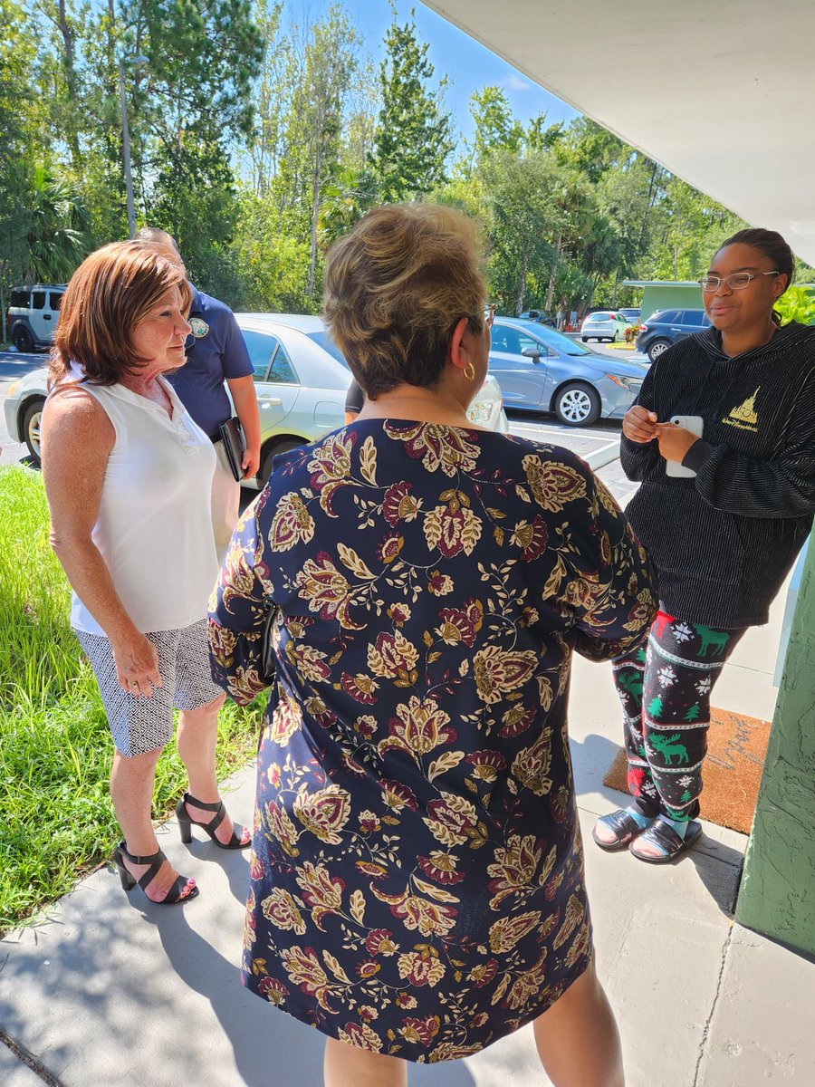 Happy #GoodNeighborDay! Today we celebrate those who make our communities stronger &amp; more vibrant. Good neighbors are there for us when we need them, &amp; they make our lives better in countless ways. I would like to thank <a href="/OsceolaCOA/">Osceola Council on Aging</a> &amp; <a href="/HousingStop/">One Stop Housing</a>  for being our Good Neighbors!