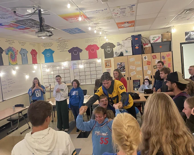 Image from SHS Connecting (@SHSConnecting)
