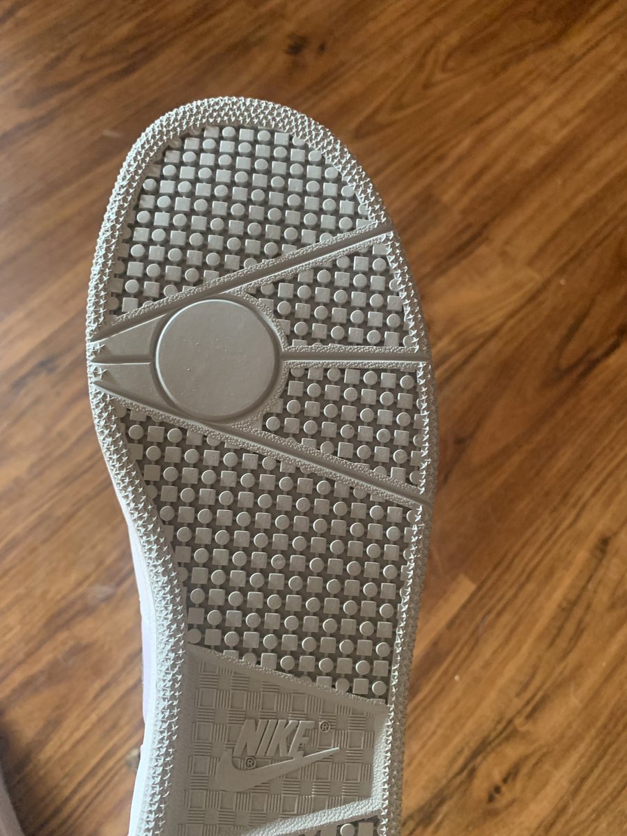 SirFrothy's tweet photo. New Nikes fresh out the box! 📦 👟 🔥 These are so clean. #NikeAttack https://t.co/whVGKnLFC9
