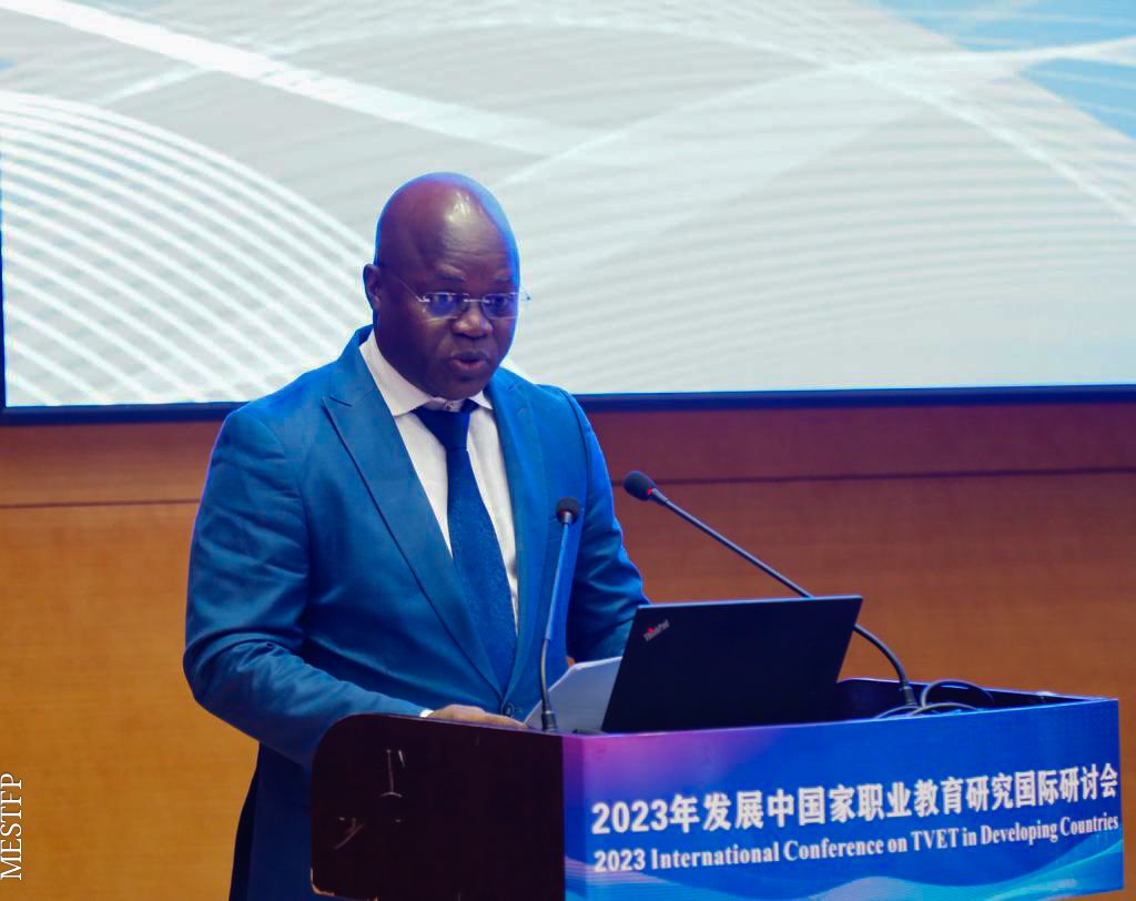 KouaroYves's tweet photo. J'ai pris part du 22 au 27 septembre 2023 avec une forte délégation aux travaux du Forum International sur la Transformation de l’EFTP, organisé au profit des pays en voie de développement par l’Institut Polytechnique de Ningbo en Chine.

👇🏽👇🏽👇🏽👇🏽

https://t.co/EFn20k5JIO

#KYC https://t.co/2LyaFhLweC