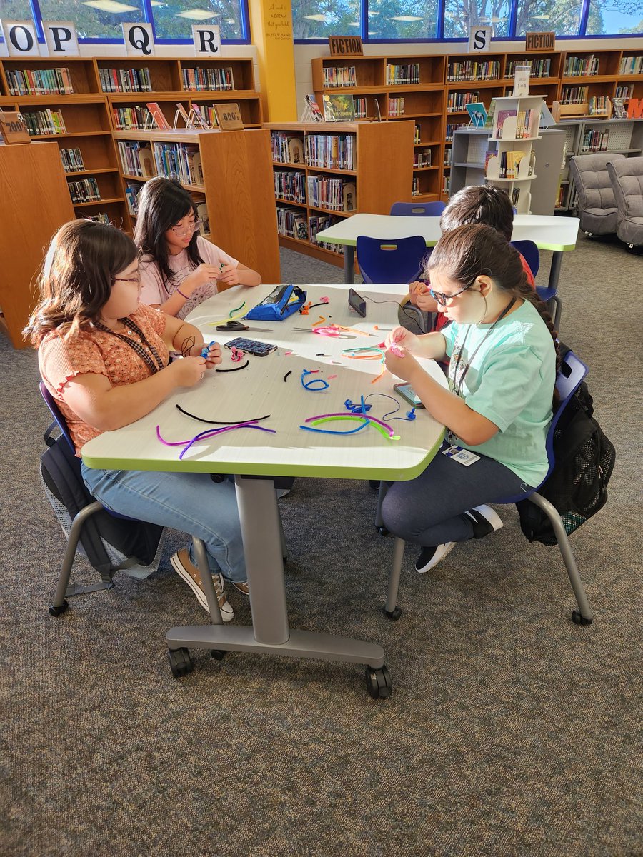 Pipe Cleaner crafts today in the library <a href="/NISDTeachLearn/">NISD Teaching & Learning</a> <a href="/NISDLib/">NISDLibraryServices</a> <a href="/NISDConnally/">Connally Coyotes</a> <a href="/BielaUrsula/">Connallylibrary</a>