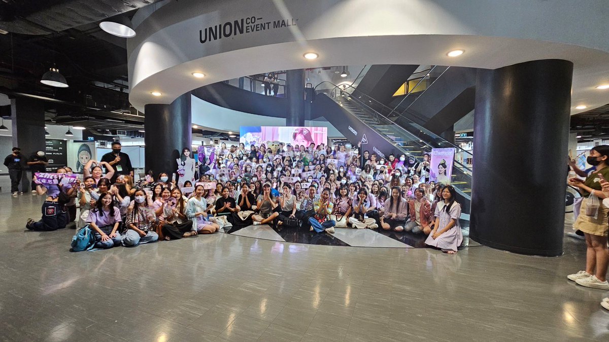 ♡ จ้าวลู่ซือ 赵露思 Thailand ♡ tweet media