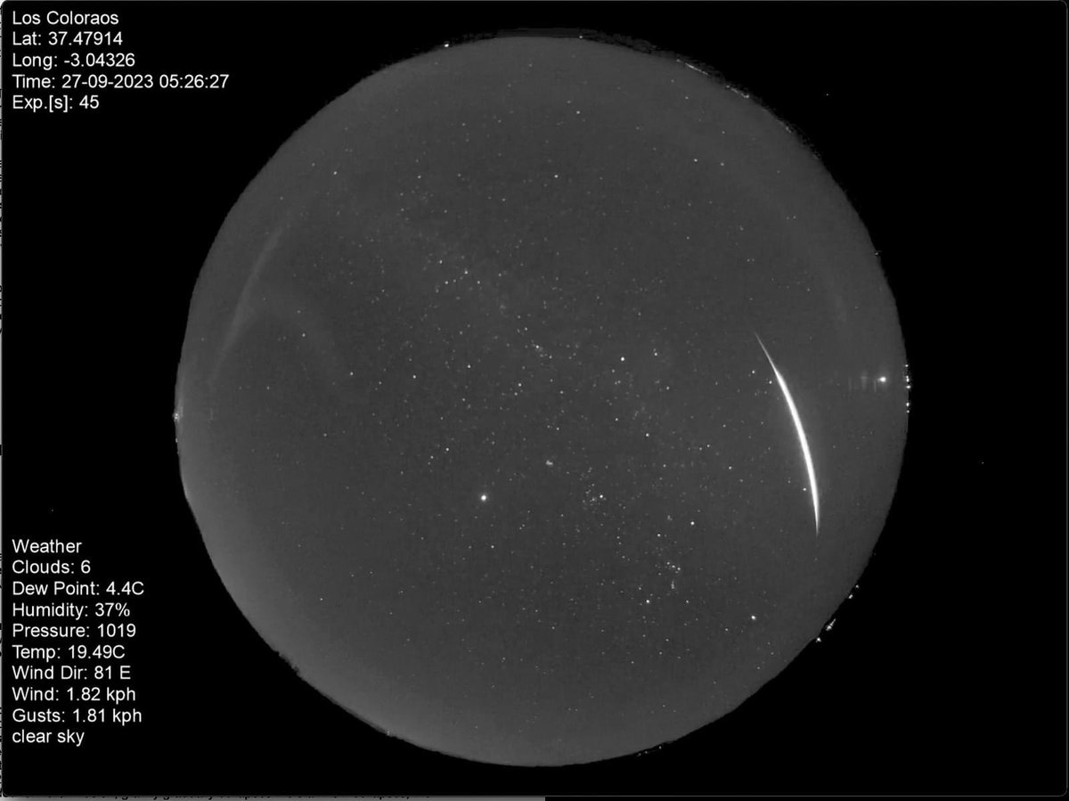 ¡Y otra bola de fuego atravesó el cielo el pasado 27 de septiembre, a las 05:26 de la madrugada, y fue captada por la cámara AllSky del Complejo Astronómico Los Coloraos - Turismo Astronómico!