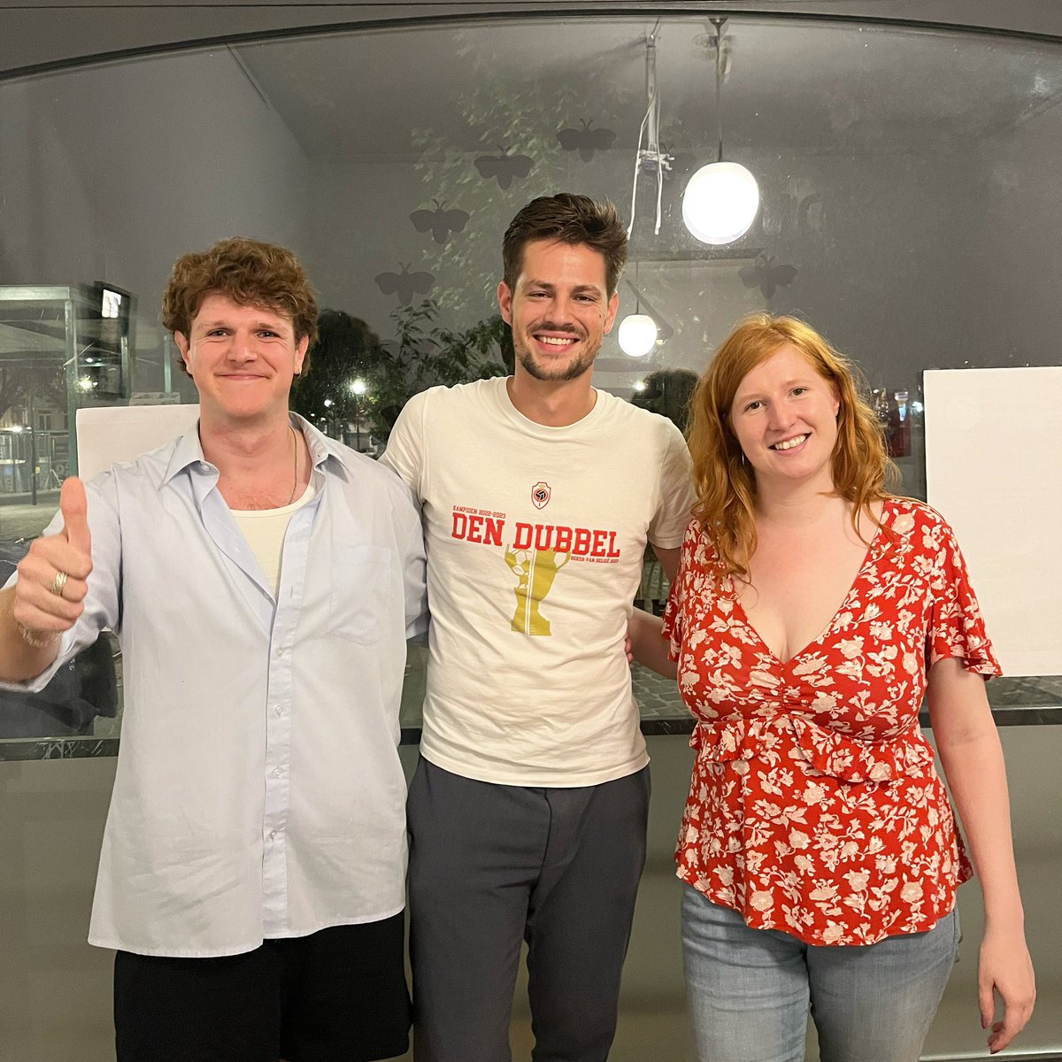 Vorige week werd ons kernbestuur uitgebreid en mochten we <a href="/EvelynLogghe/">Evelyn Logghe</a> verwelkomen als nieuwe secretaris-penningmeester en Alexander Dockx als chef sociale media en communicatie. Heel veel succes gewenst allebei en op naar een nieuw strijdvaardig politiek jaar! 💪🌹