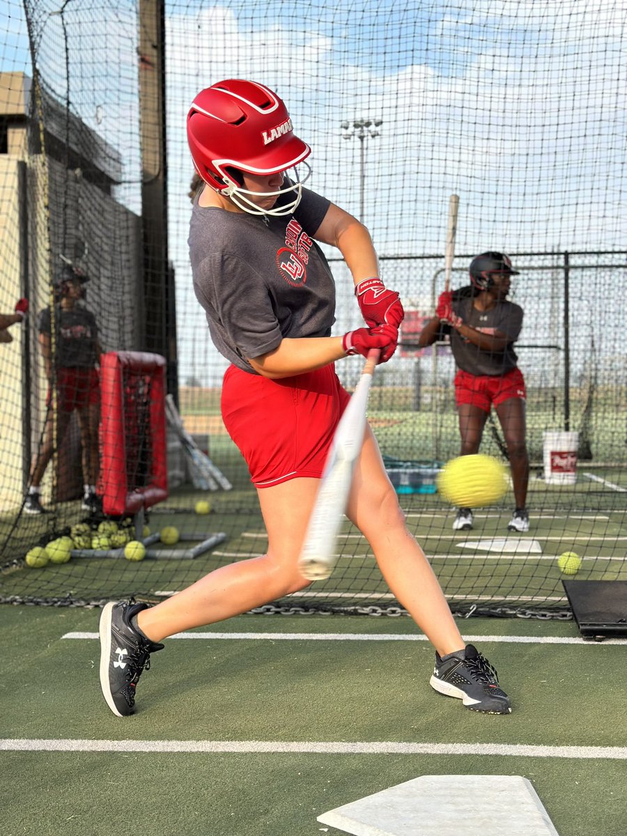 LamarSoftball's tweet photo. 1% Better #WeAreLU #AsOne #BoomTownGirls https://t.co/XAnCjIPeLk