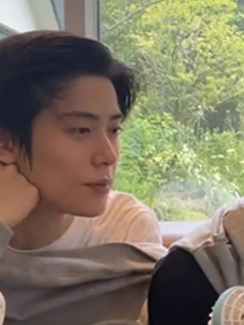 empathyoonoh's tweet photo. thinking about him https://t.co/leXLcS34hb