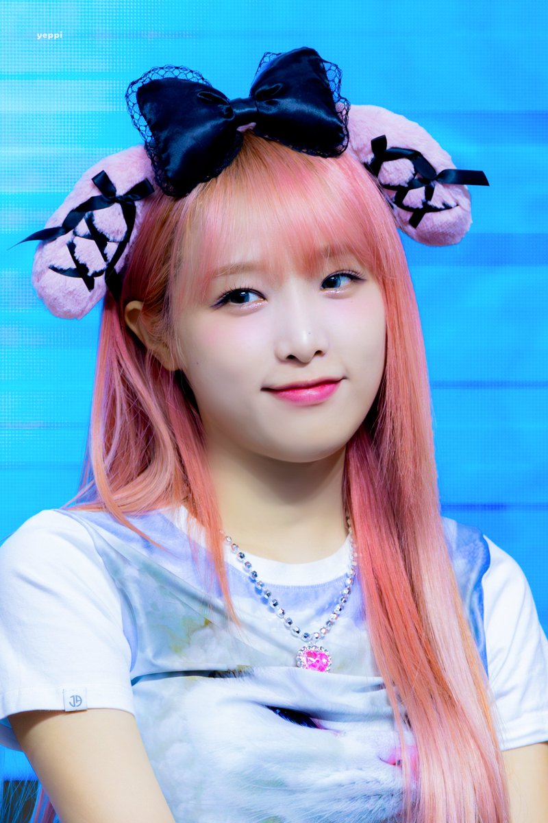 stjongau_alt's tweet photo. Happy Birthday YENA!!🎂💗🦢
#최애의_예나_생일축하해
#YENA_YoureMyStar
#HAPPYYENADAY
#YENA #예나
#HappyBirthdayYena #HappyBirthdayChoiYena https://t.co/O8U6FZOYh8