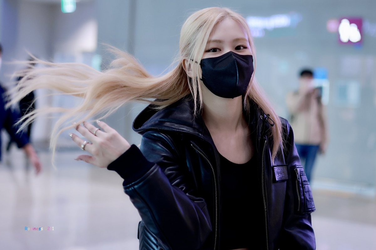 221021🤍인천출국🤍

🪽 bit.ly/3PyZVSS
🪽 bit.ly/3rxEY2I
🪽 bit.ly/48w8wy6
🪽 bit.ly/45eNvFo

#ROSÉxSaintLaurent #ROSÉ #로제