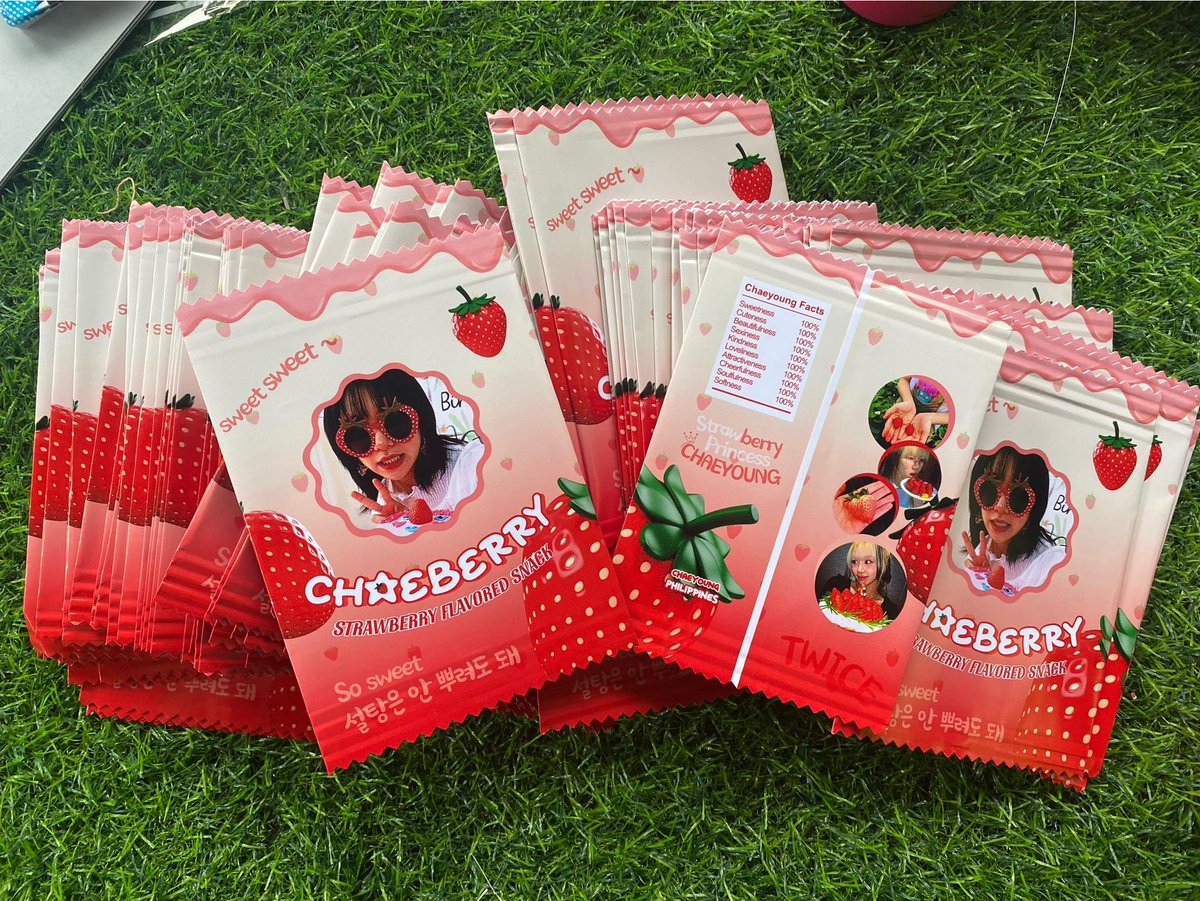 CY_Philippines's tweet photo. — Ready To Be in Bulacan
CHAEYOUNG Fan Support ❣️

All these freebies will be given on Sept 30 & Oct 1 at Philippine Arena (Time and Location are to be announced)

Freebies that are not in the photo but we will be giving away as well:
· Unofficial photocards
· Chae dollar
· Twice pins
· Twice bag tags and pins
· Strawberry filled snacks large ver

Freebies won't be limited to 1:1 ratio

As we only have limited strawberry filled snacks small and large ver, we will prioritize giving it away for our Fundraising supporters (buyers, donations) and VIP who have reached out to help on our fan project.

For those VIPs who would still like to help, please message us.

All these freebies will be given along with our fan project flyers.

Check our pinned post for more info regarding our fan project 📍

#TWICE_5TH_WORLD_TOUR
#READYTOBE_IN_BULACAN
#TWICE_5TH_WORLD_TOUR_in_BULACAN