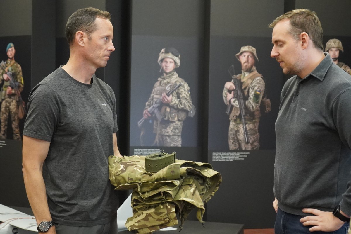 Understanding the importance of informing society about #NATO activities and Allied presence in the region, NFIU Latvia representatives visited Latvian Museum of War @Pulvertornis and presented their uniforms 🇩🇪🇳🇱🇬🇧🇺🇸 and #NFIU Latvia first Guest Book 📖.
