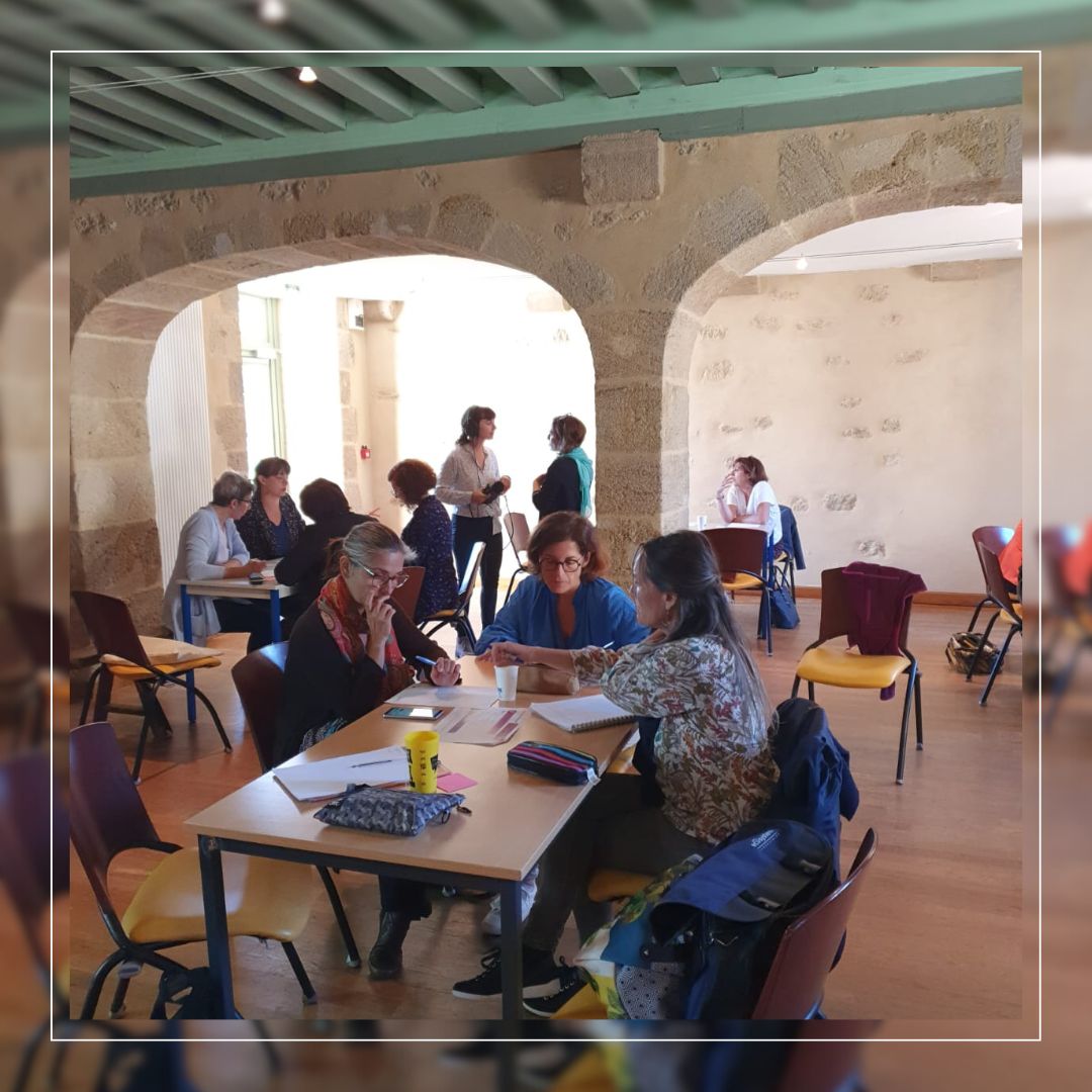 Retour sur le 9ème rendez-vous des Mazes ! ✨

Au programme : 
👉 Photos langage 
👉Accélérateur de projet
👉 Enregistrement d'un podcast avec <a href="/londeporteuse/">marie guinard</a> #onatrophate
 
📢Prochain rdv, 24 octobre à 9h

#entrepreunariat #femmes #ruralité #tierslieux #femmes #entrepreneures