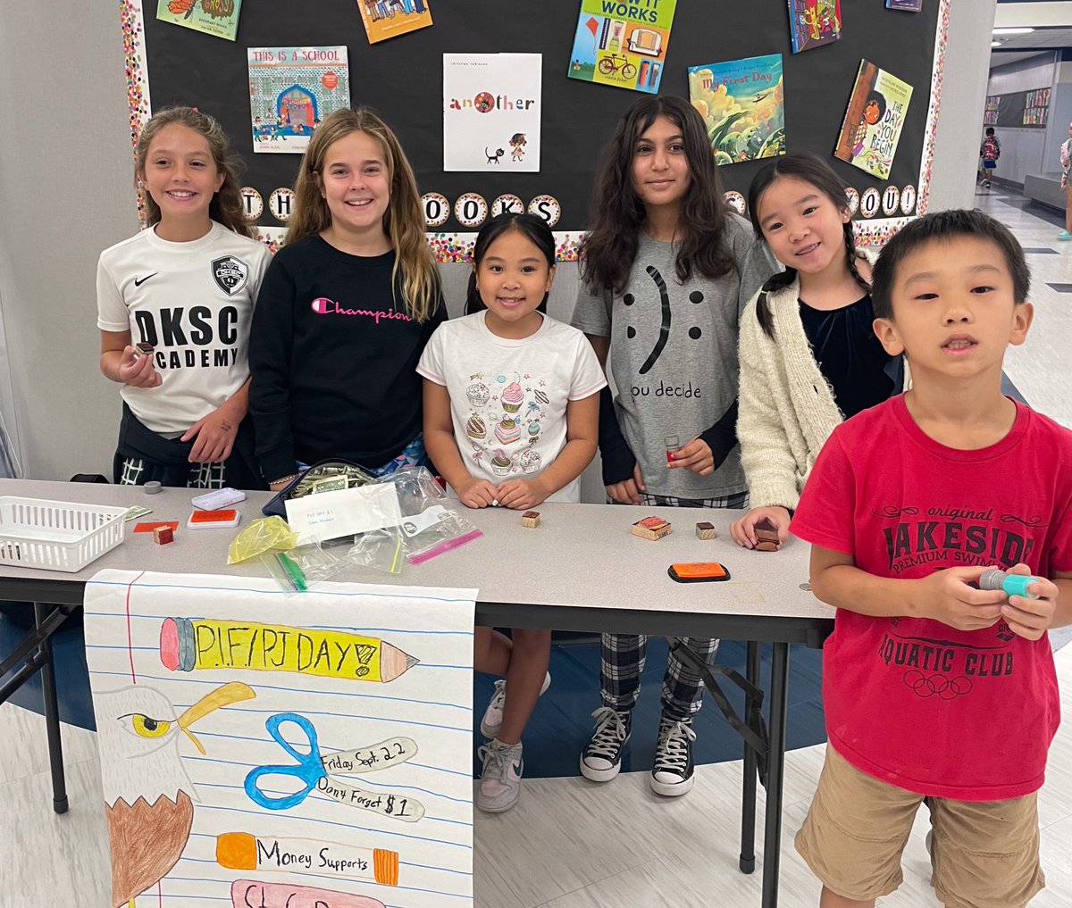 FveStuCo's tweet photo. Student Council raised over $300 for upcoming projects at our first PIF Day! Thanks for all your support @ForestVistaES student and families! https://t.co/ntG5kXMNit