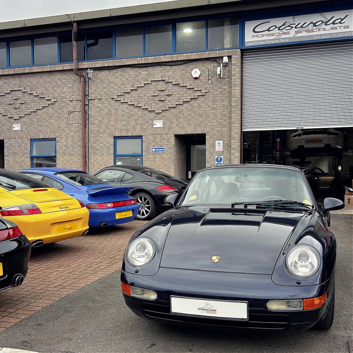 This lovely 993 was in today for a starter motor.  23 years with the current owner and a left hooker.  It just has that feeling that it will be going strong in another 23 years time 👍🏻

#cotswoldporschespecialists #lefthanddrive #porsche993 #porscheheritage