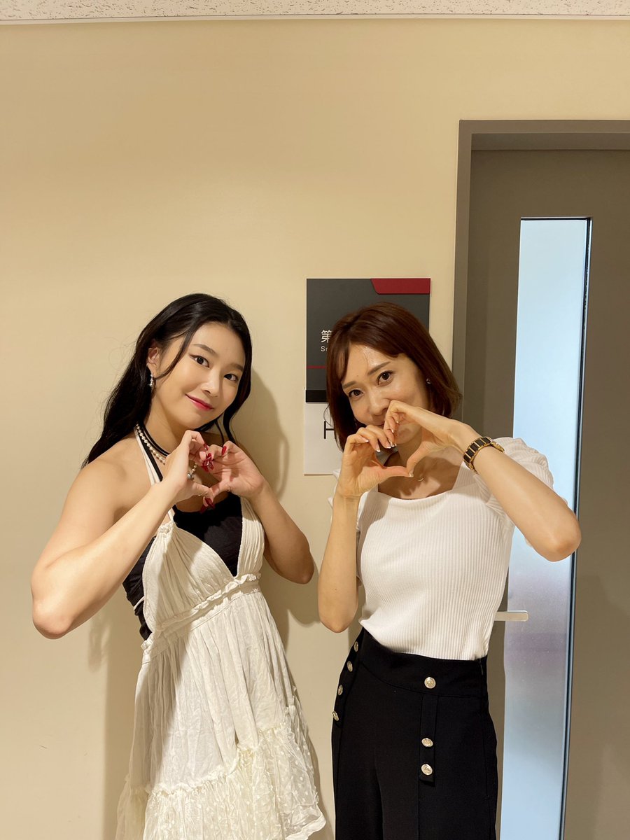 𝐌𝐂 ヒョナ / 구현아 tweet media