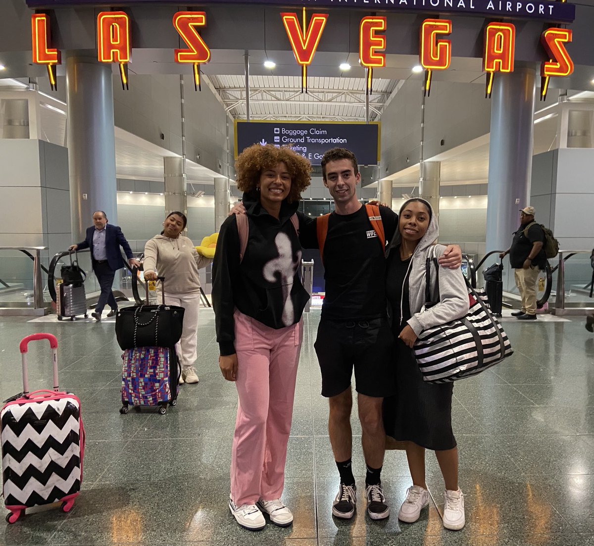 FarrishKate's tweet photo. Representing the ⁦@CCSU⁩ Journalism Department at the ⁦@spj_tweets⁩ national conference: ⁦@savannayelling⁩, ⁦@amorosolucasj⁩ and ⁦@NBlair_⁩. #spj https://t.co/yBZrvv8961