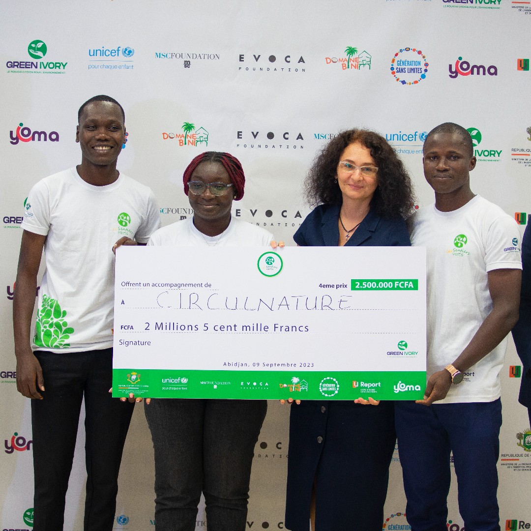 UNICEF_CIV's tweet photo. #SentiersVerts Les lauréats ont reçu 25 000 USD de fonds d'amorçage pour réaliser leurs projets d'éco-entreprises. 🌱
Merci MSC Foundation pour son engagement en faveur de l'#Environnement et des jeunes.
#GreenIvory #GreenJobs #GreenYoma #YouthEngagement #Jobs #Employabilité https://t.co/RBv9LLfhJj