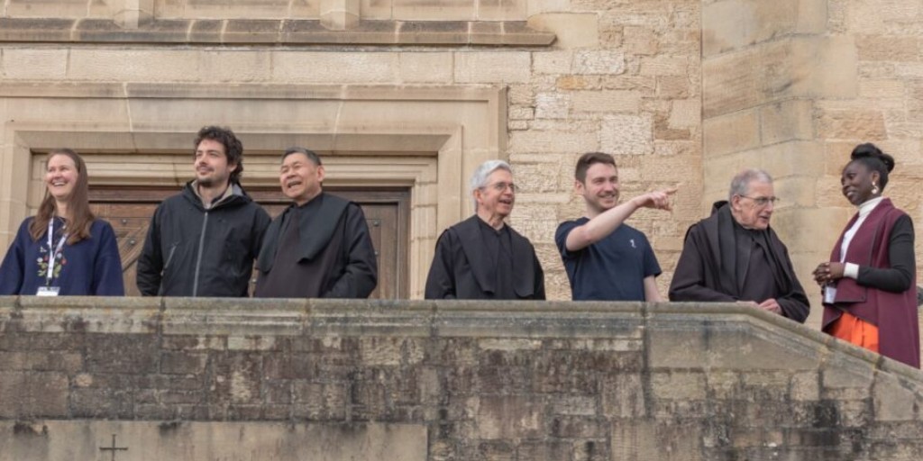 visitampleforth's tweet image. God bless all of the students starting their new year at university!

We've welcomed catholic societies on retreat at the Abbey for many years and are now taking bookings for 2024.

Find out more here: ow.ly/m8pc50PQBAe

#AmpleforthAbbeyRetreats #CathSoc #YoungCatholics