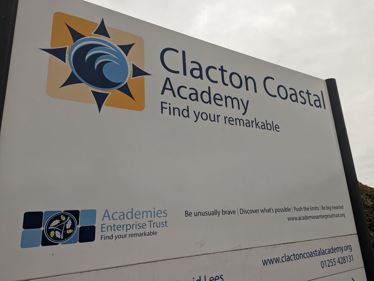 AlexAtherton100's tweet photo. I visited @HeadCCA this morning and was really impressed. Their motto 'find your remarkable' is cutting through. An absolutely stellar bunch of kids, but also the kind of totally committed staff I used to love working with. Thanks Miss Aulisi! @MAR_Education https://t.co/tunjCejiTO