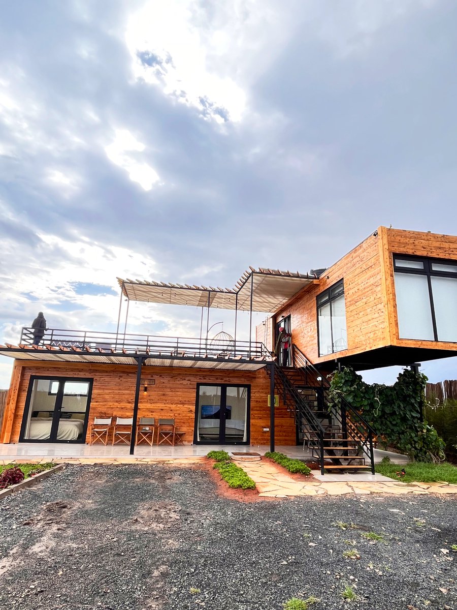 UnchartedKenya's tweet photo. Dreamwood Cabin, Nanyuki.

A Two bedroom all en-suite off-grid gem with a bathtub 🛀, sky bathroom 🚿 , own compound and great views of Loldaiga Hills, Aberdare Ranges and Mt. Kenya.

Rate: 15k

more photos below https://t.co/GPCyK5iM5a