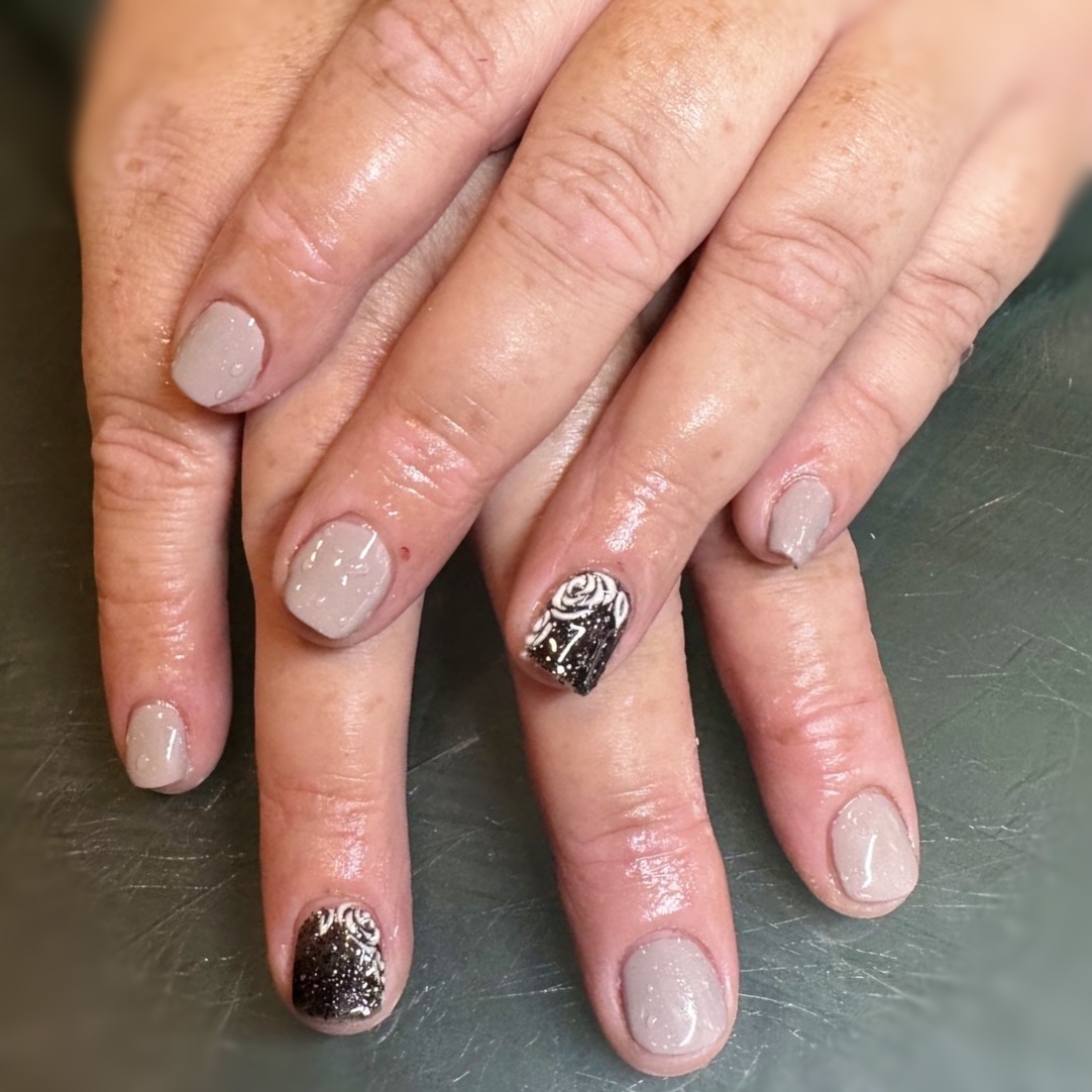 Gel manicure by Kaylee 🔥 Schedule online or call 724-5657-5156.
.
 #shellac #nails #manicure #nailart #gelnails #nailsofinstagram #cnd #beauty #shellacnails #gel #gelpolish #nail #cndshellac #naildesign #instanails #nailsoftheday #nailstagram #nailtech #gelish #opi #gelmanicure