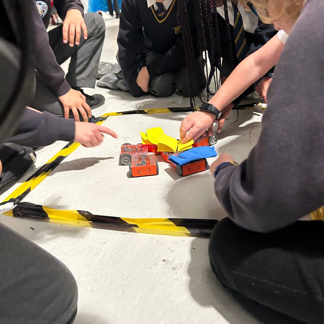 schoolofcoding's tweet image. We're thrilled to have volunteered at the RAF STEM event!🚀✨
Meet our young assistants guiding us with Edison robots and Crumble boards! 🤖🔌 The Future engineers in action! 😁
#STEMEducation #RAFSTEM #schoolofcodingai #coding #engineering #robotics #scratch #crumble #drones