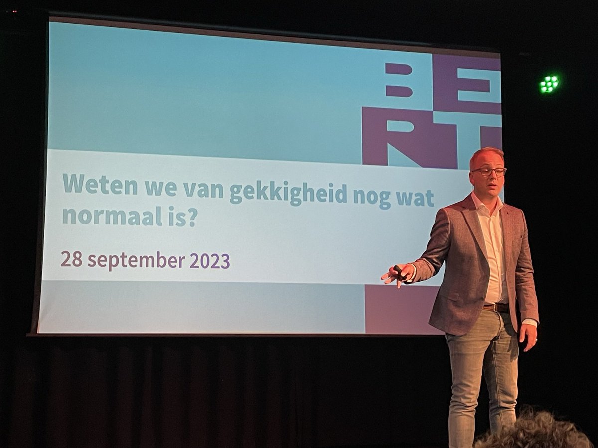 Het CJG Epe bestaat 12,5 jaar. Reden voor een feestje met spreker Bert Wienen. Confronterende statements: We spreken over normaliseren. Maar wat is normaal....wat krijgen jongeren aan (ideaal-)beelden voorgeschoteld waarvan ze moeten geloven dat dit het normaal is.