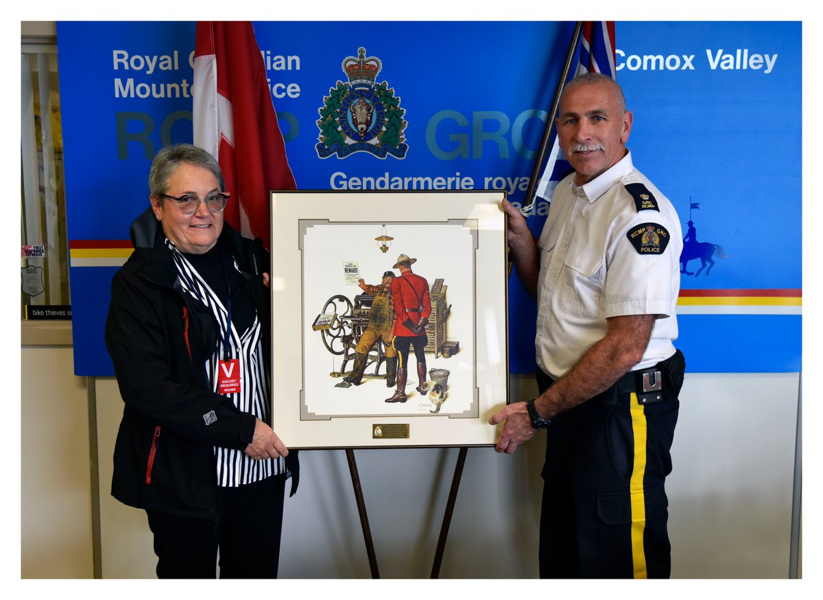 This week, @comoxvalleyrcmp was honoured by the RCMP Veterans Association after being presented with a Friberg print.