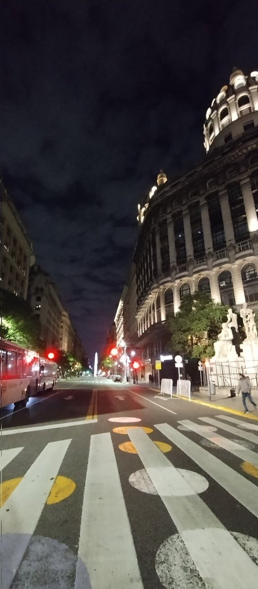 catamaw's tweet photo. De noche #Obelisco #DiagonalNorte #CABA #BuenosAires 🌗🚦🇦🇷
@Imagen_Arg # HacerFotos https://t.co/GMLvVQeyIx