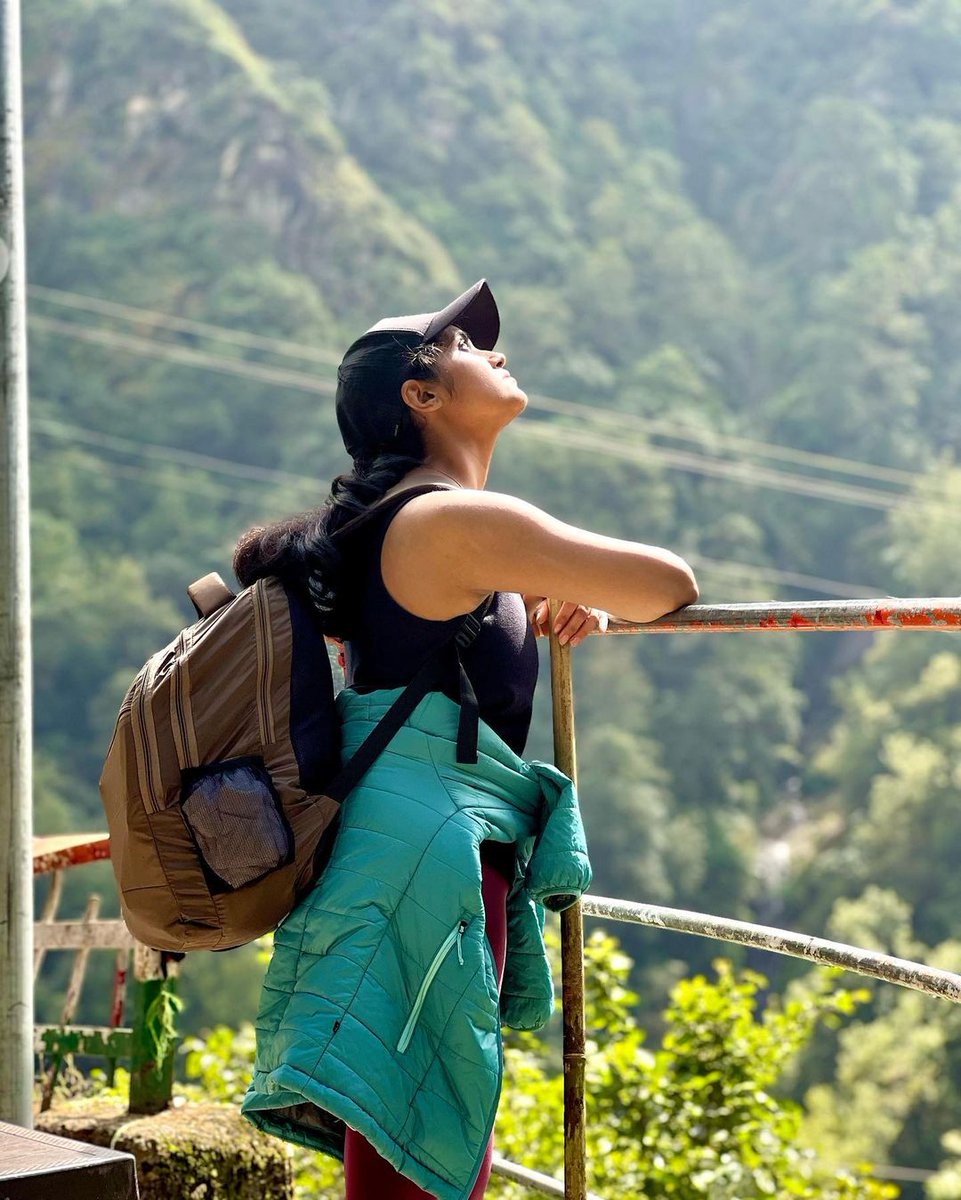 First trek🏞️

Clicked @pooja_warad
@iamrinkurajguru
#rinkurajguru
#रींकुराजगुरू
#iamrinkurajguru
#rinkumahadeorajguru
#rinkurajgurugallery
#sairat
#sairatgallery
#sairatgalleryfansclub
#marathiactress
#marathimovie
#marathicinema
#marathimulgi
#marathiculture