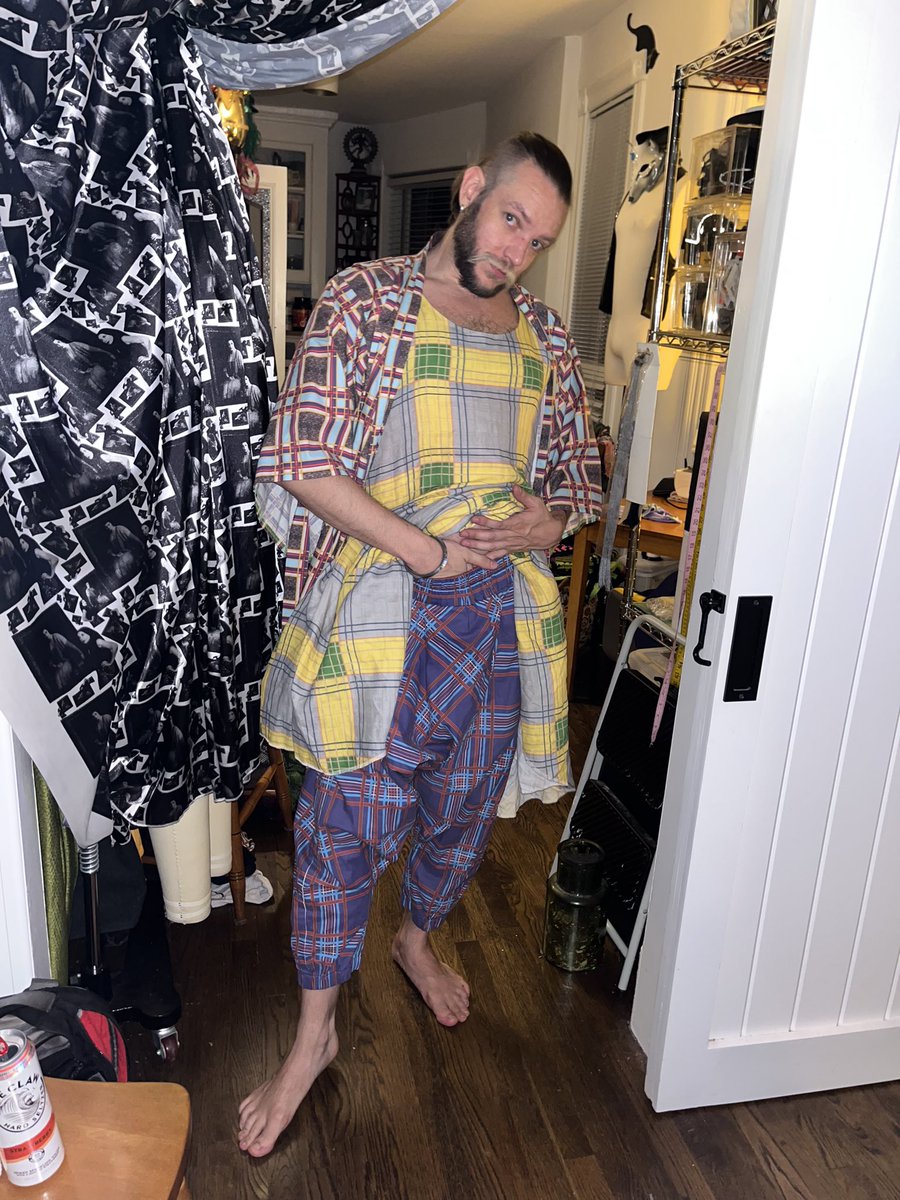 r3stingd1ckface's tweet photo. When I wear multiple #hankeycodeplaid creations, my boyfriend calls it plaid bashing 😂🥰 https://t.co/4zp6PxPr4i